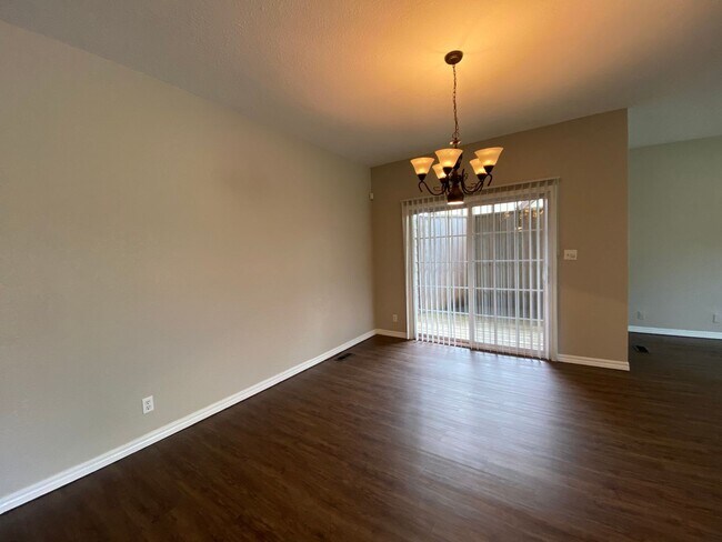 Foto del edificio - COMING SOON: Storybook 3 Bedroom House