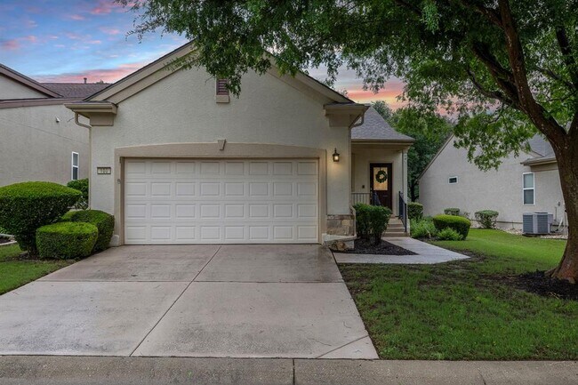Foto del edificio - 108 Farm Hill Dr