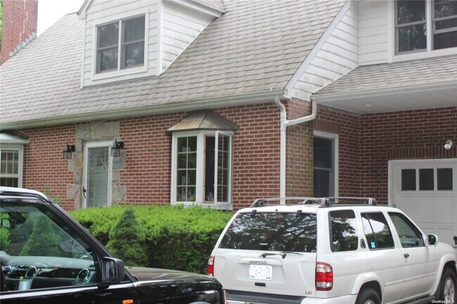 Foto del edificio - 3 Meadowbrook Dr