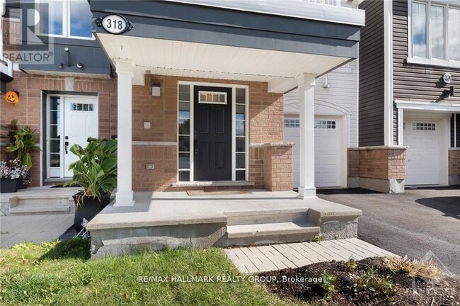 Photo du bâtiment - 318 Willow Aster Cir