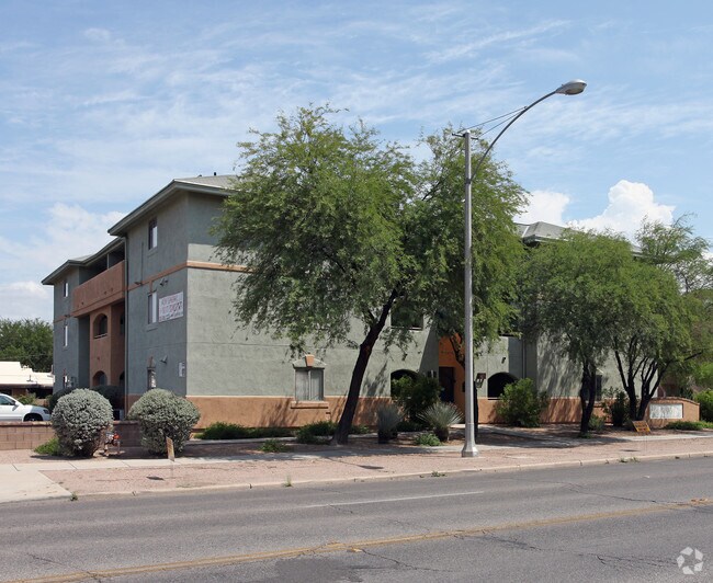 Riata Court Apartments Apartments in Tucson, AZ