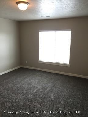 Foto del edificio - 1906 N 2050 W Geneva Rd