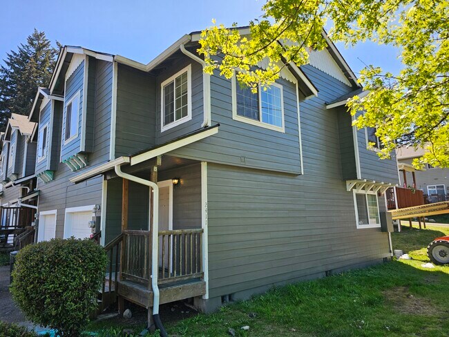 Building Photo - 2411 Conger Ave NW