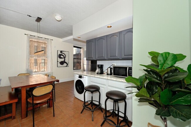 Foto del edificio - 708 9th Ave