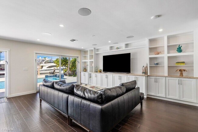 Foto del edificio - 3 br, 3 bath House - 2563 SE 15th St
