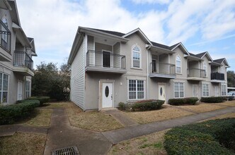 Building Photo - 11045 Landswalk Dr