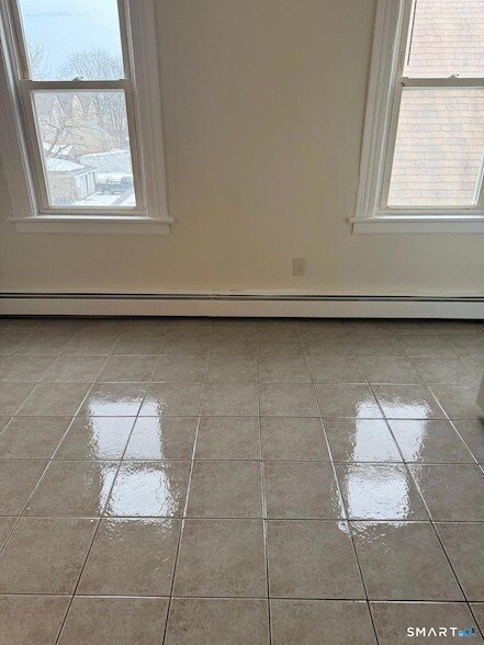 Building Photo - 1018 Hancock Ave