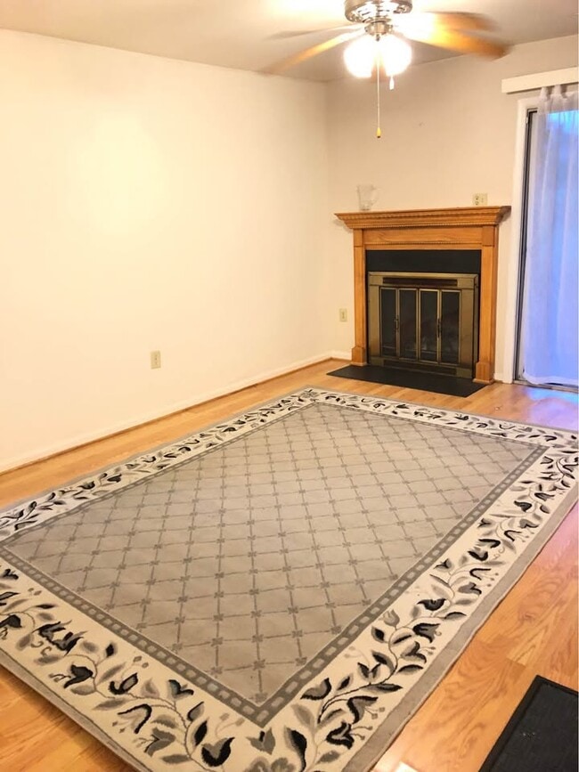 Building Photo - 8611 Beekman Pl