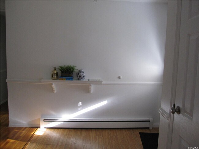 Building Photo - 6 Merlin Ln