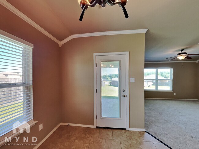 Building Photo - 154 Harvick Cir