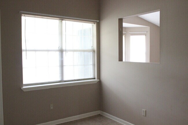 Foto del edificio - COMING JULY 2026! (Pet Friendly)