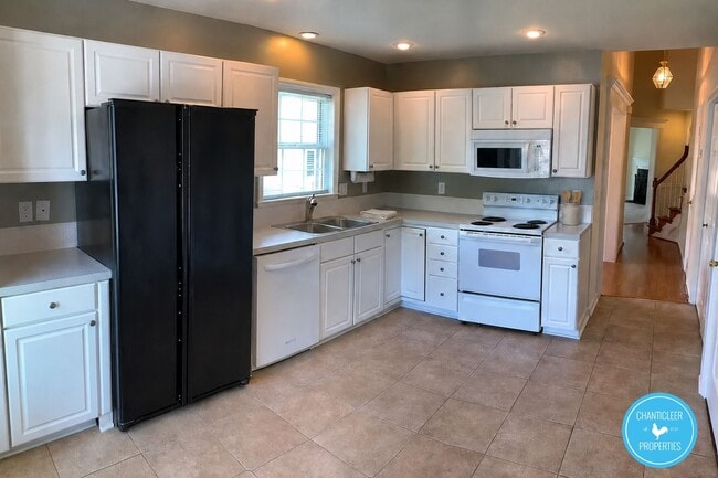 Building Photo - 7509 Riverside Ct
