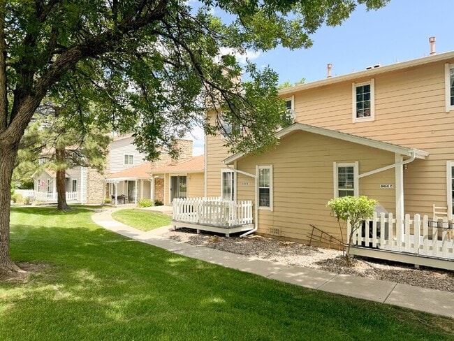 Building Photo - 8460 Everett Way