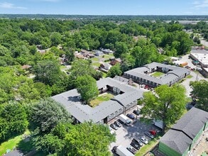 Building Photo - 421 Poplar Level Ct