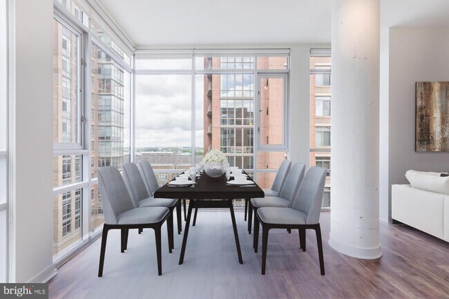 Foto del edificio - 12025 New Dominion Pkwy