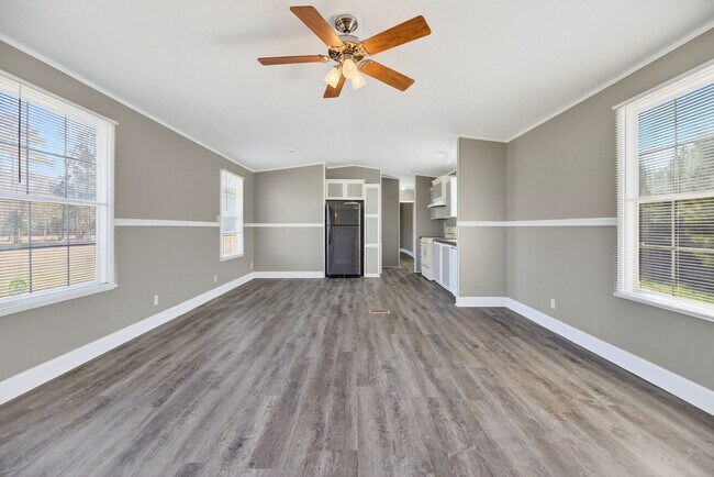 Foto del edificio - 2382 Bass Dr