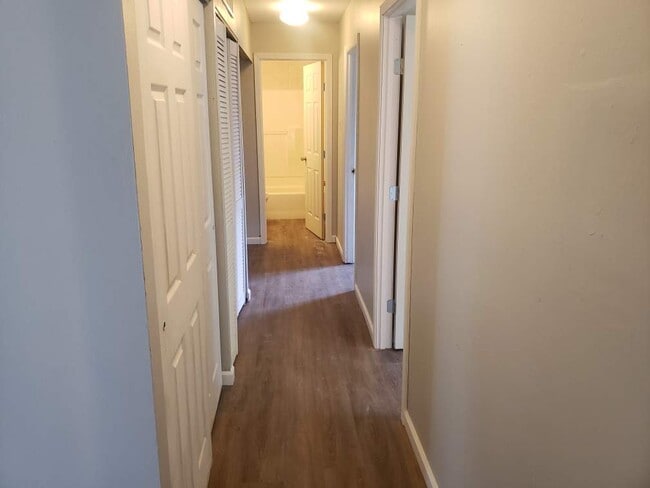 Building Photo - 22 Steeplechase Dr