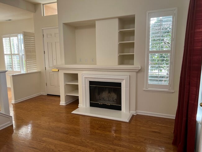 Building Photo - 202 Everett Ave