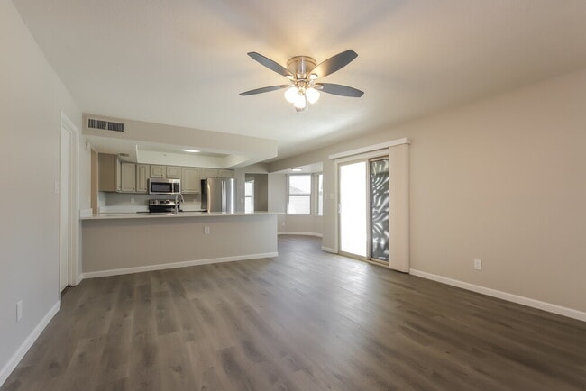 Foto del edificio - 3945 W Meadow Dr