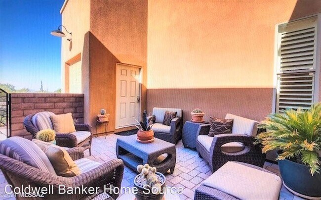 Foto del edificio - 3 br, 3 bath House - 12270 N. Golden Mirro...