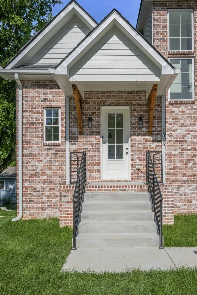 Foto del edificio - 4BR/4BA New Build in Old Hickory