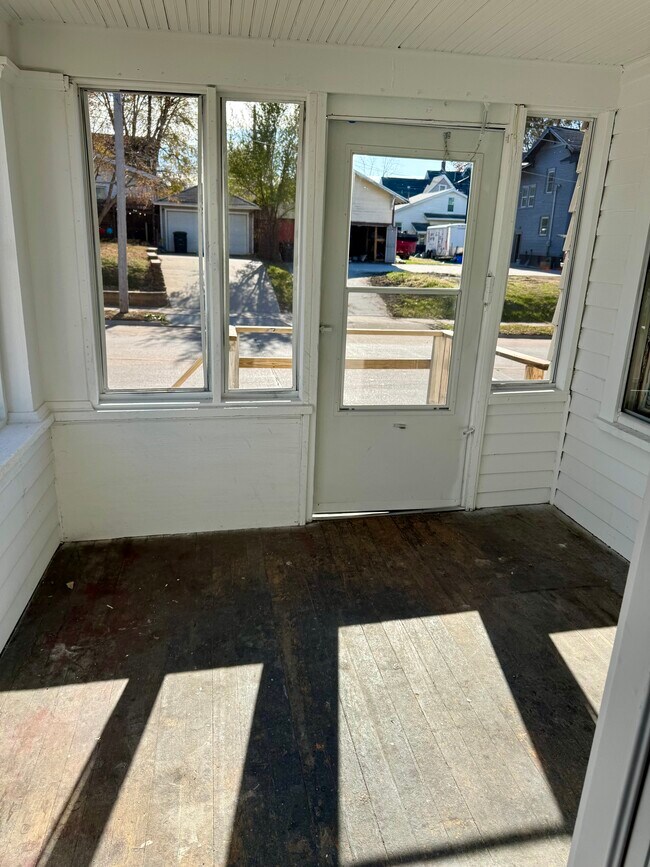 Foto del edificio - 1215 18th Ave