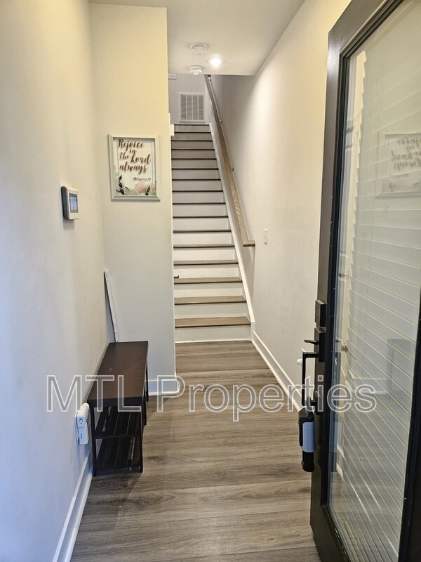 Foto del edificio - 3712 Ellington St