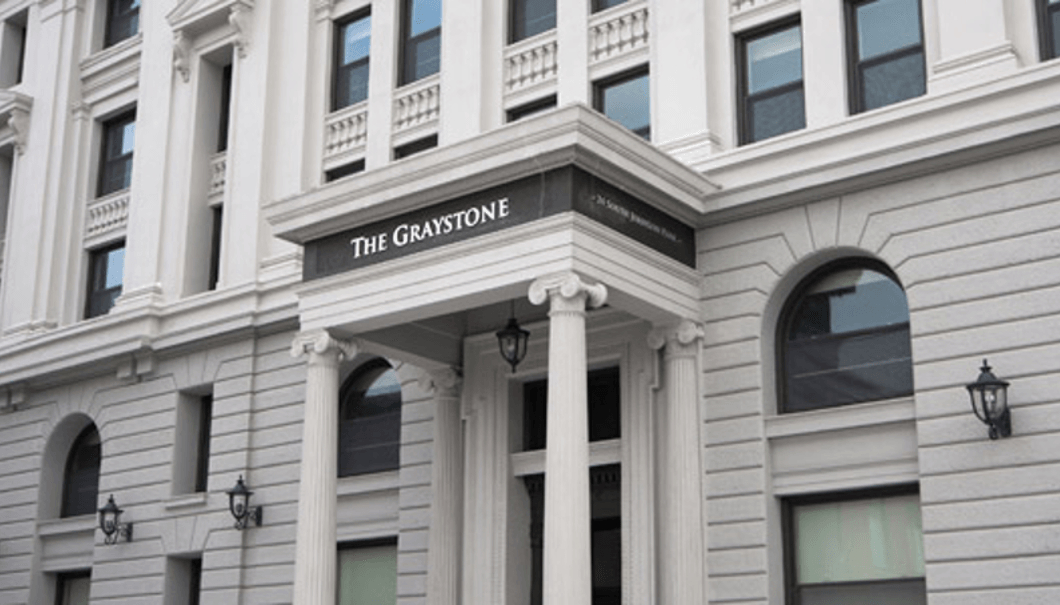 Entrada - The Graystone