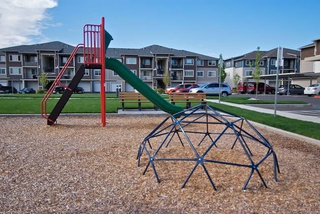 Building Photo - Baseline Woods