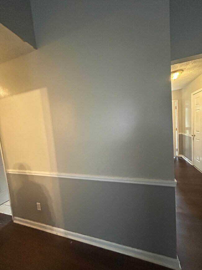 Foto del edificio - 414 Crest Ct