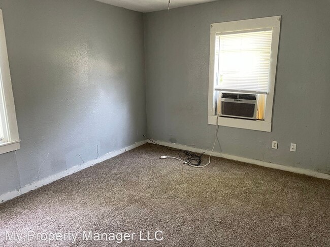 Building Photo - 2 br, 1 bath House - 2831 Logan Street