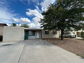 Building Photo - 2104 Smith Ln