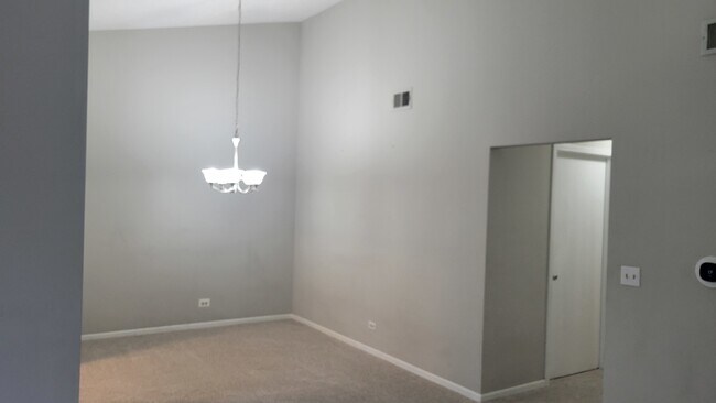 Foto del edificio - 224 Westminster Ct