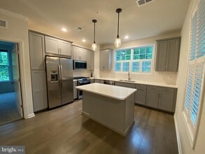 Building Photo - 23215 Milltown Knoll Square
