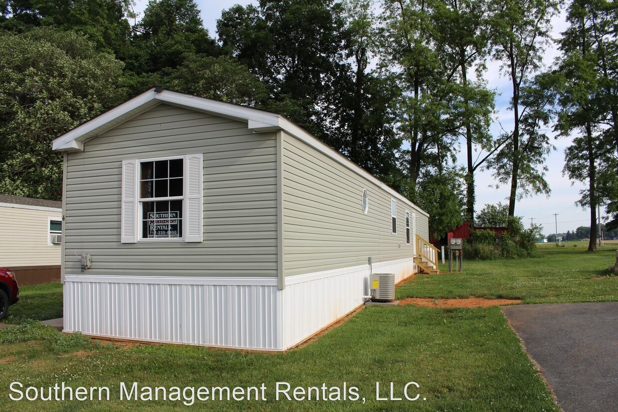 Primary Photo - 3 br, 2 bath House - 4 Locust Lane