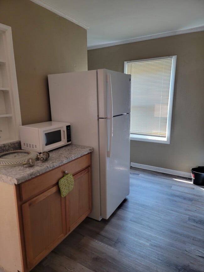 Building Photo - 857 Nassau Dr