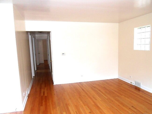 Building Photo - 5534 N Campbell Ave