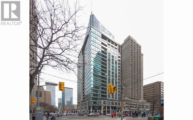 Photo du bâtiment - 1121 Bay St.
