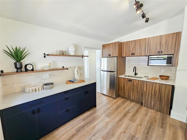 Building Photo - 1416 55th Ave N