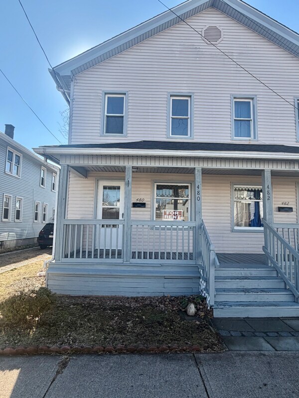 Building Photo - 480 Walnut St