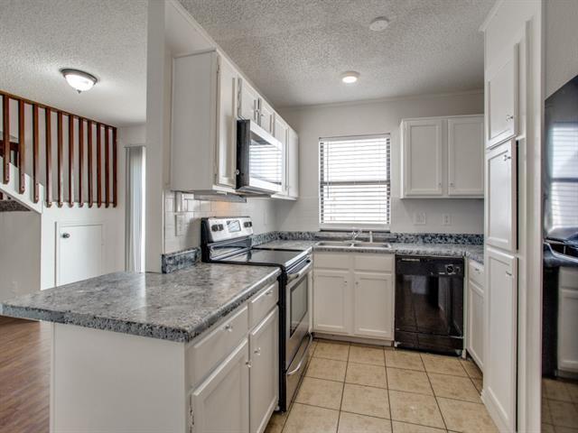 Foto del edificio - 1120 Sandalwood Ln