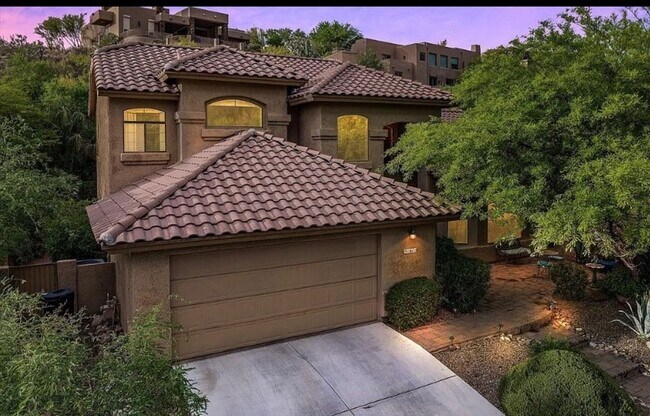 Foto del edificio - Beautiful 3 Bedroom 2 Bath in La Reserve G...