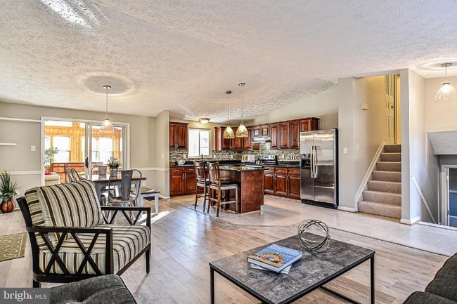 Building Photo - 1825 Clovermeadow Dr