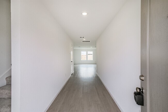 Foto del edificio - 6850 Lantana Leaf Ln