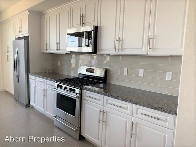 Building Photo - 1069 Bigleaf Pl