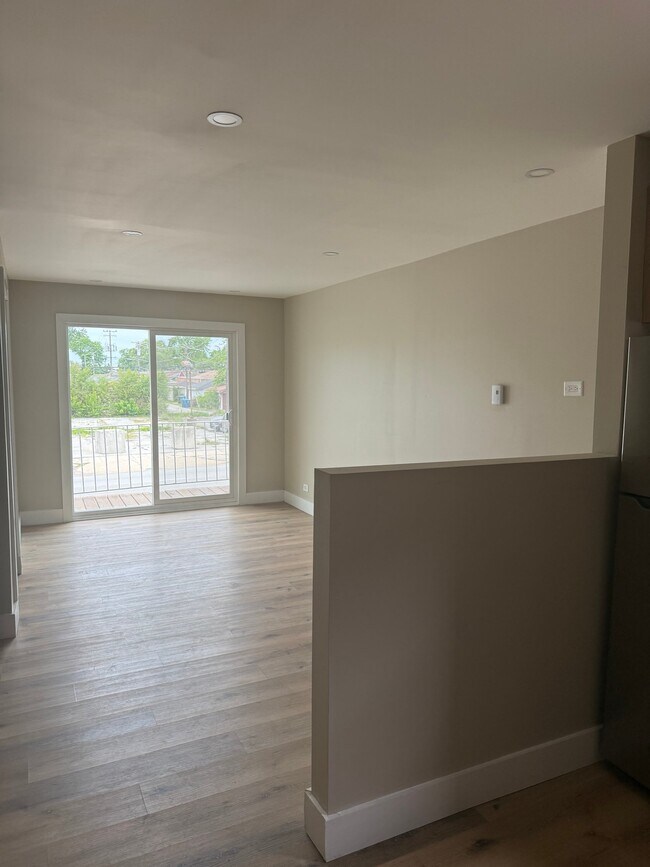Foto del edificio - 1506 W 127th St