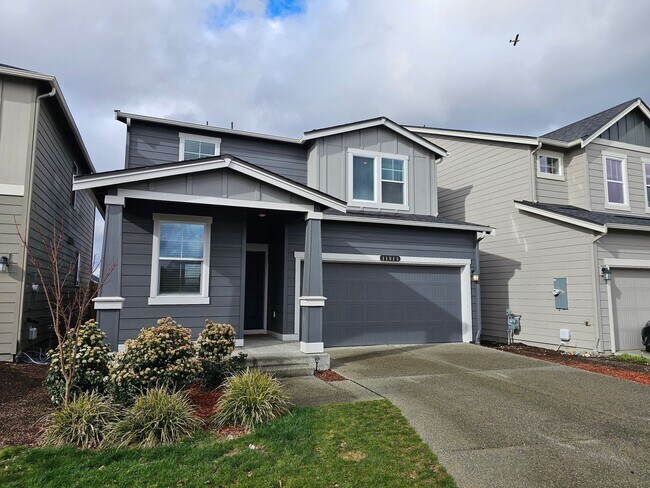 Building Photo - New 4 Bed Home In Puyallup!