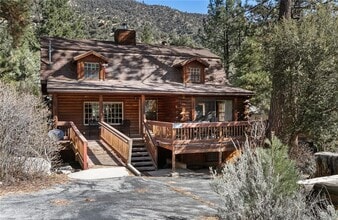 Building Photo - 15921 Wildwood Dr