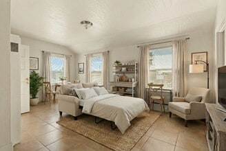 Building Photo - 516 W MacArthur Blvd