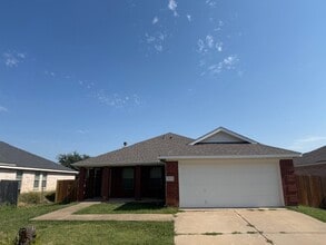 Building Photo - 3912 Silver Springs Dr